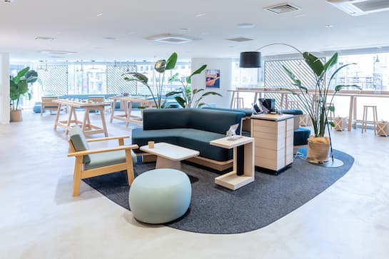 IQOS Store Sapporo